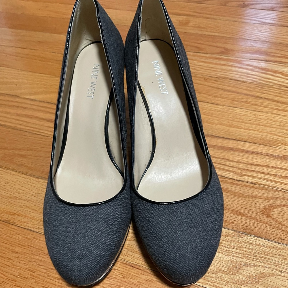 Nine West Grey Heels